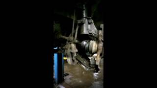 Как поменять тормозной диск и колодки. Hyundai Getz