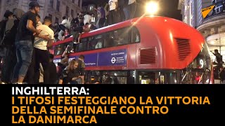 #Euro2020: i tifosi inglesi festeggiano la #vittoria della #semifinale contro la #Danimarca