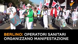 Berlino: operatori sanitari organizzano manifestazione