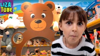 В магазине игрушек Детский ВЛОГ Модный Шоппинг Для детей Funny Playtime for Kids Children