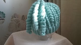 Теплая ажурная шапка  со спиральками крючком