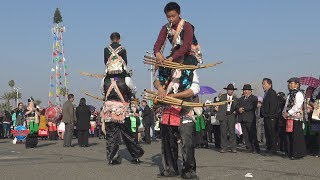 Hmong traditional doubles jumping Qeej hmong new year 2018