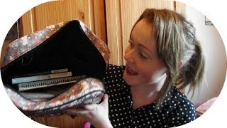 What's In My School/Sixth Form Bag?