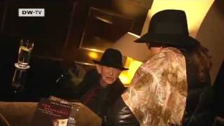 The Worlds Oldest Bar Pianist | euromaxx