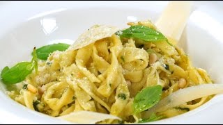 Tagliatelle s bazalkovým pestem