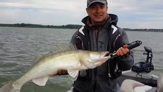 Рыбалка на яузском водохранилище, 2017. Поймал судака на джиг на 6150 г, смотреть видео.