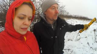 Костя бьёт кувалдой, Ваня меряет уровнем, Таня видела крысу.