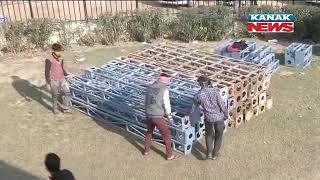 Preparation Continues At Ramlila Maidan For Kejriwal's Oath Ceremony