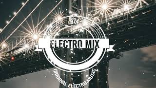 DJ Licious -  Naked (RetroVision Extended Remix)