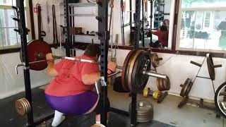 Seeker Samara 500lb squat 3 reps no belt 16 years old