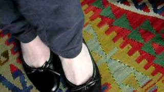 white nylon shoeplay