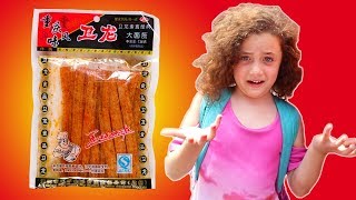 外国人第一次吃辣条