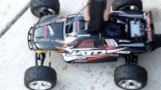 Traxxas Jato 3.3 Very Fast Doing Some Wheelies