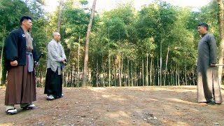 囂張的日本武士叢林約戰老頭，殊不知老頭是功夫高手，1vs2絲毫不慌！