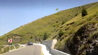 Drumul spre Padina, Peștera sau Piatra Arsa. Trans Bucegi road.