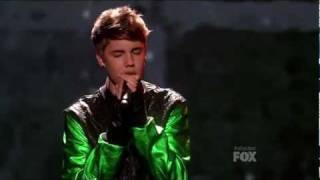 Justin Bieber & Stevie Wonder "The Christmas Song" X Factor Finals (HD) 