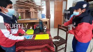 Peru: Chasqui books to go! Teacher delivers books to children in remote areas of Poroy