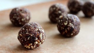 Coconut Almond No-Bake Healthy Truffles