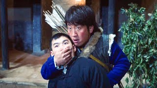 1V4，獵手潛入漢奸家裡復仇，卻不小心被漢奸發現，直接使出絕世武功擊斃漢奸！ 抗日