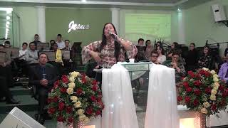 Cantora Juliana Farias Fernandes - 48 99664 0748