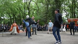 2019ラグビーＷ杯抽選会を前に京都・下鴨神社で蹴鞠