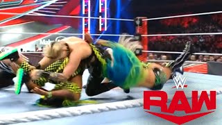 WWE Raw Sasha Banks & Naomi vs Rhea Ripley & Liv Morgan 4/18/22