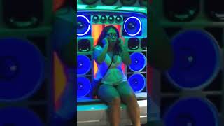 Open show Ds18