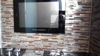防水電視 請洽詢0913397785 請認明英國品牌22吋黑色鋼琴烤漆邊框 實拍影片 六星級VIP級的衛浴 幸福空間