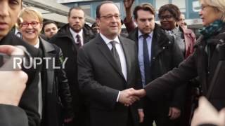 France: Hollande heckled on visit to troubled Rennes suburb
