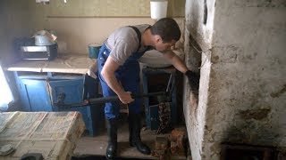 Поиск клада в заброшенных домах. Дмитрий Cафонов ищет клад с  Minelab GO-FIND 66