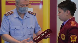 В Казахстане 15-летний школьник награждён за спасение мужчины из реки