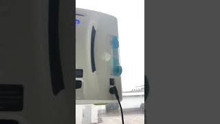 Hobot 298 ( Хобот 298) . Мойка окна.