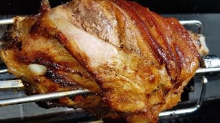 СВИНАЯ РУЛЬКА НА ВЕРТЕЛЕ