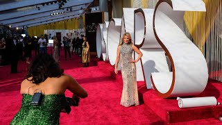 Oscars red carpet preparations underway