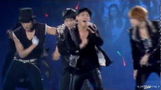 [JYJ world tour in Busan] 0612 Ayyy girl junsu focus
