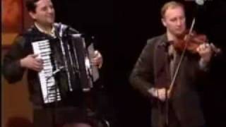 Serbian country legends-Momcilo Stanojevic-Serbian kolo(cyrcle)