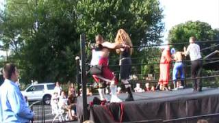 D2W Fancam- General BLW & Crazy Ivan v Mernegue W & T Torrez p1