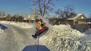 Бешеные покатушки на "ватрушке"