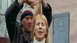 Соседка в состоянии отчаяния. Инженер помогает!