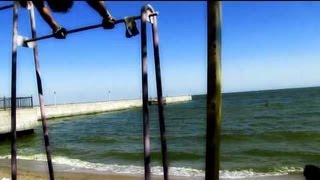 Тренировка на турнике и брусьях 2010 год