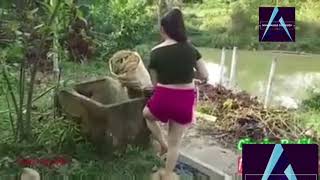 Ngintip Tante [MANDI]