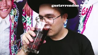 Probando la famosa Chicha MORADA PERUANA en Colombia