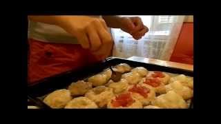 Котлеты ассорти, запечённые в духовке (помидор, сыр твердый, перепелиные яйца)