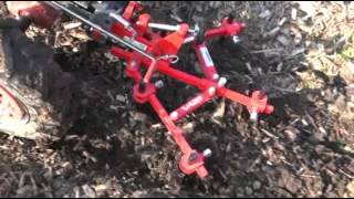 Malotraktor VARI GLOBAL + kypřič radličkový AKY-356
