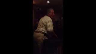 Big man twerking