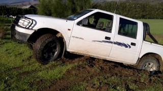 Mud : Isuzu & 3 Defender - Bump