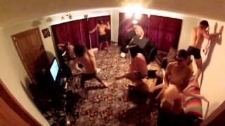 Harlem Shake - Naked men