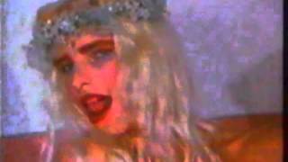 Cicciolina e il cavallo (incredibile)