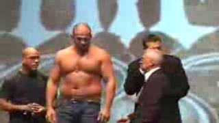 Fedor vs Arlovski Weigh in