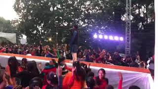 Live stage show // Dance on chaita ki chaitwali // What A Croud //